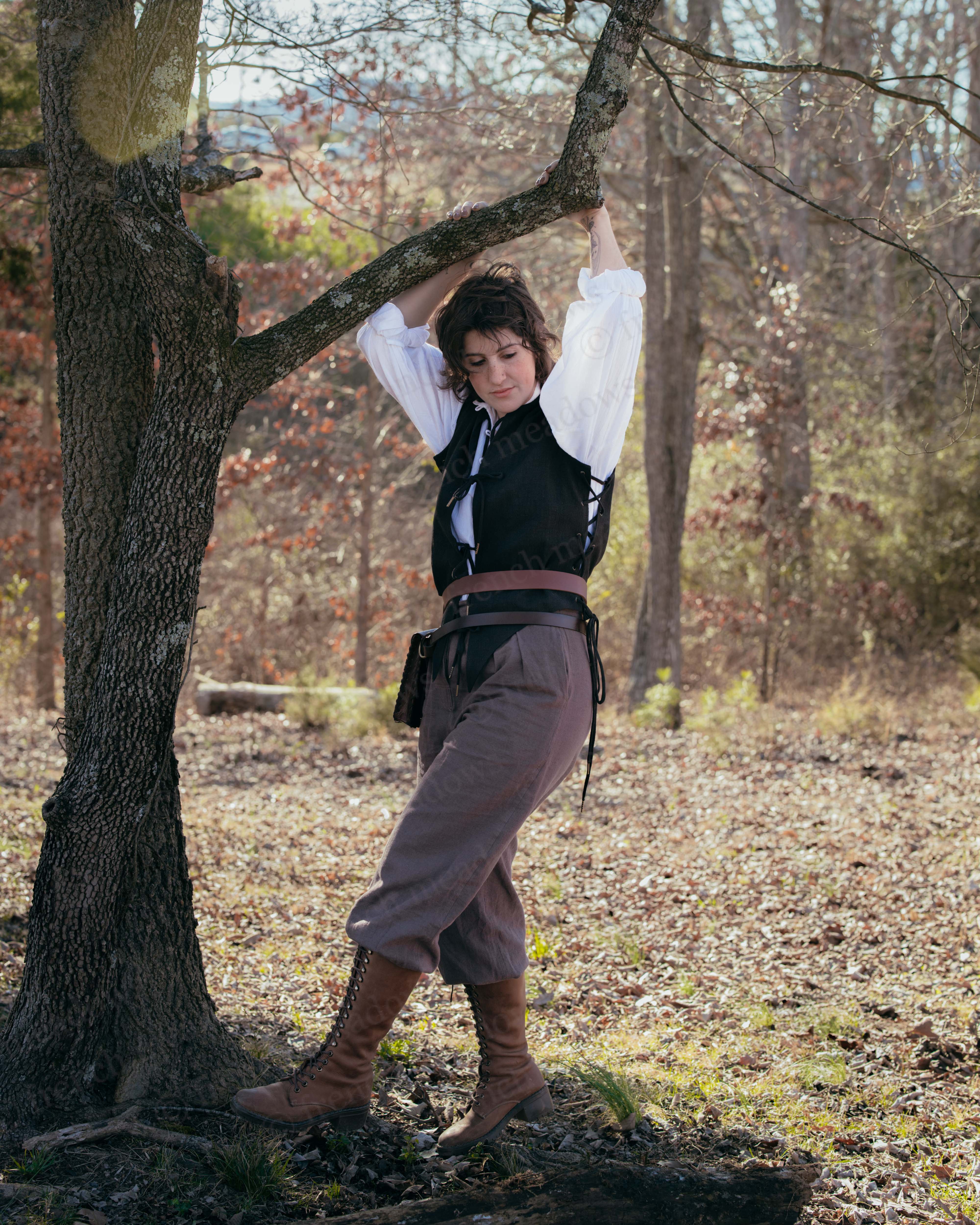 Black Bard Vest - Image 11