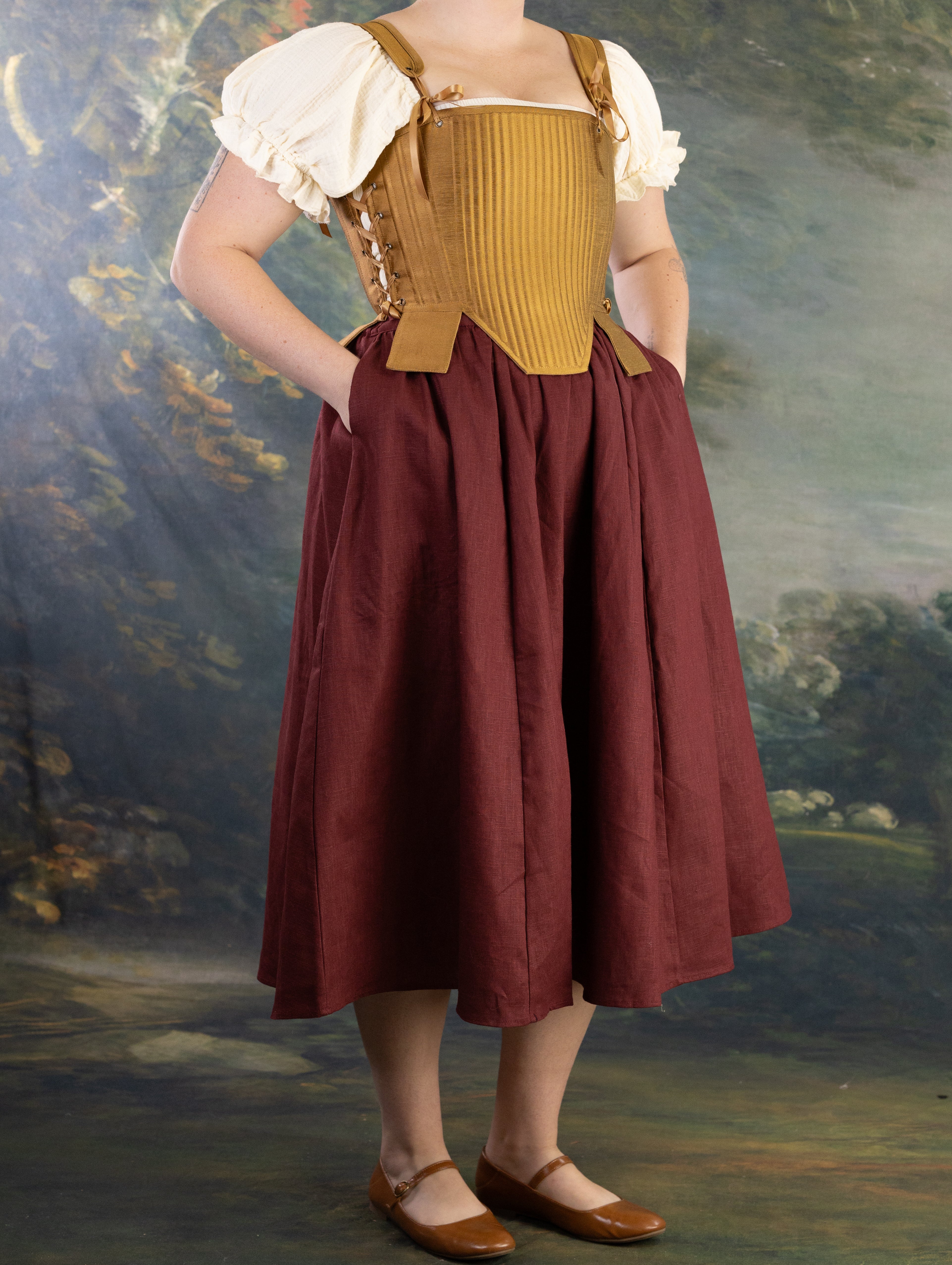 Gold Tabbed Tudor Stays - Image 13