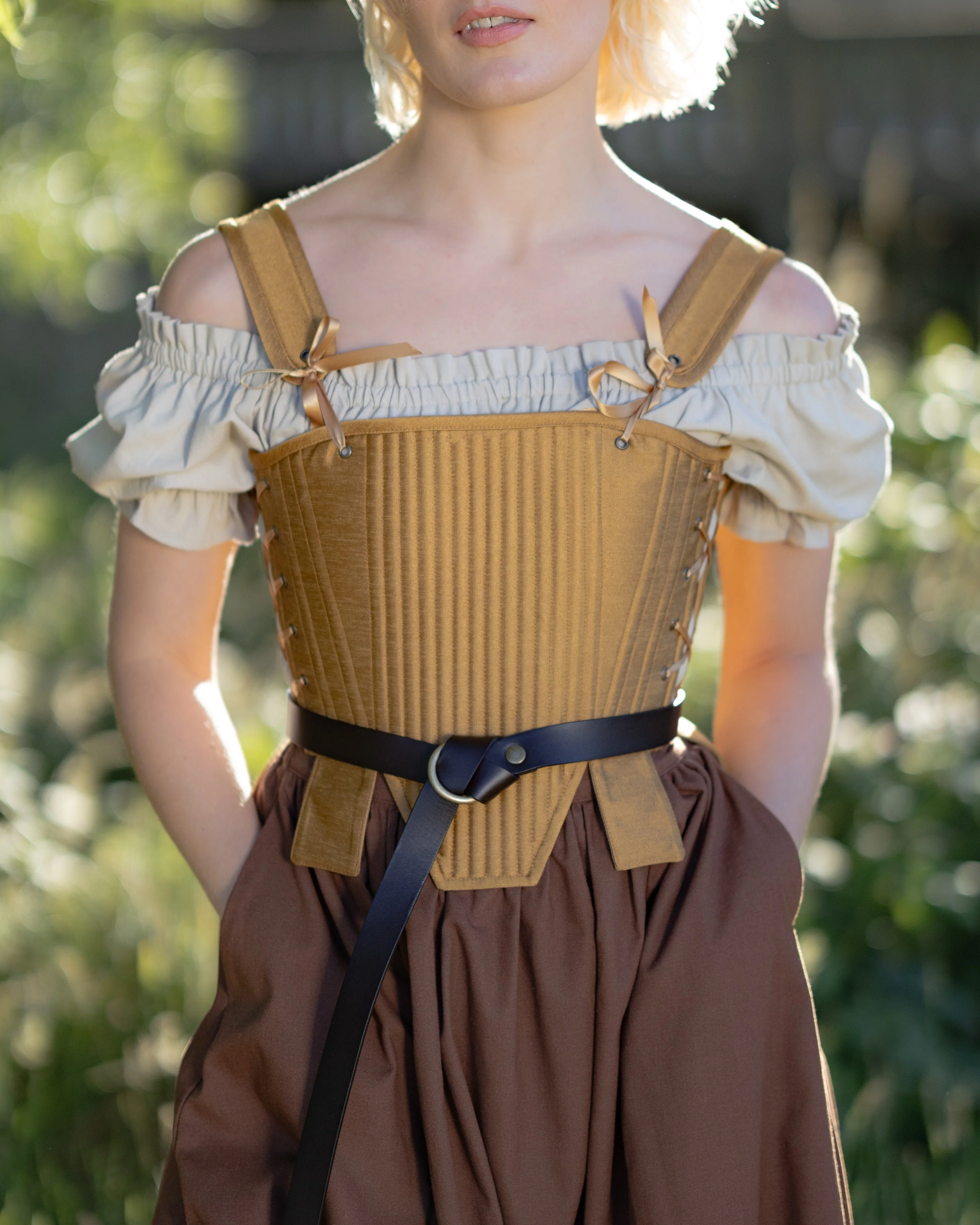 Gold Tabbed Tudor Stays - Image 3