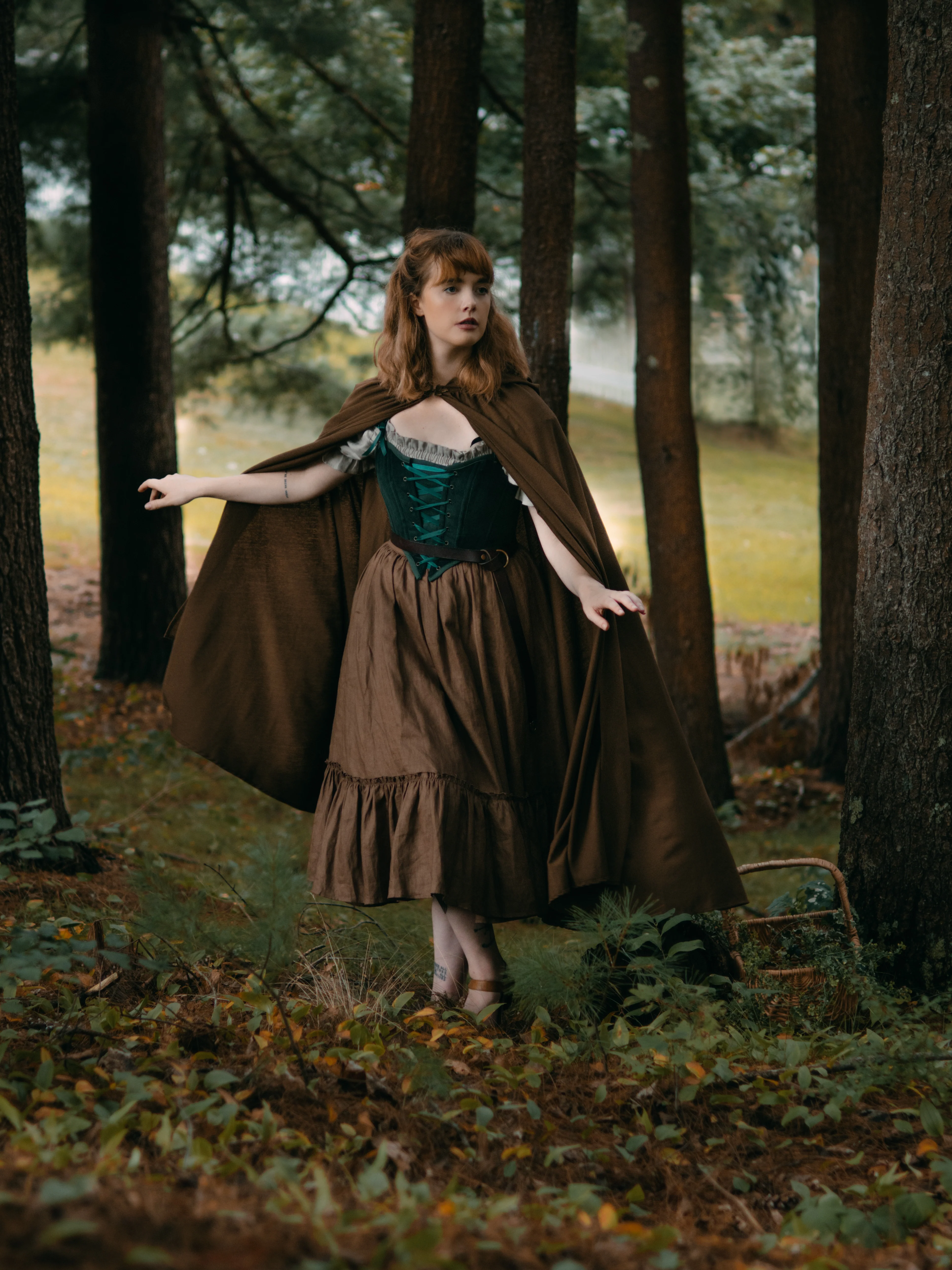 Linen Renaissance Cloak - Image 8