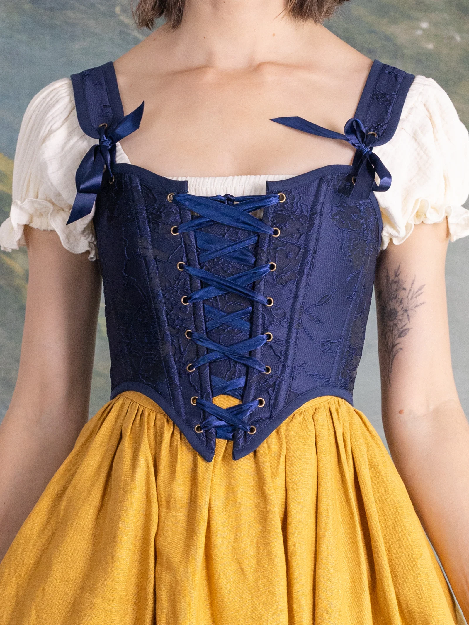 Renaissance Corset Sewing Pattern - Image 4