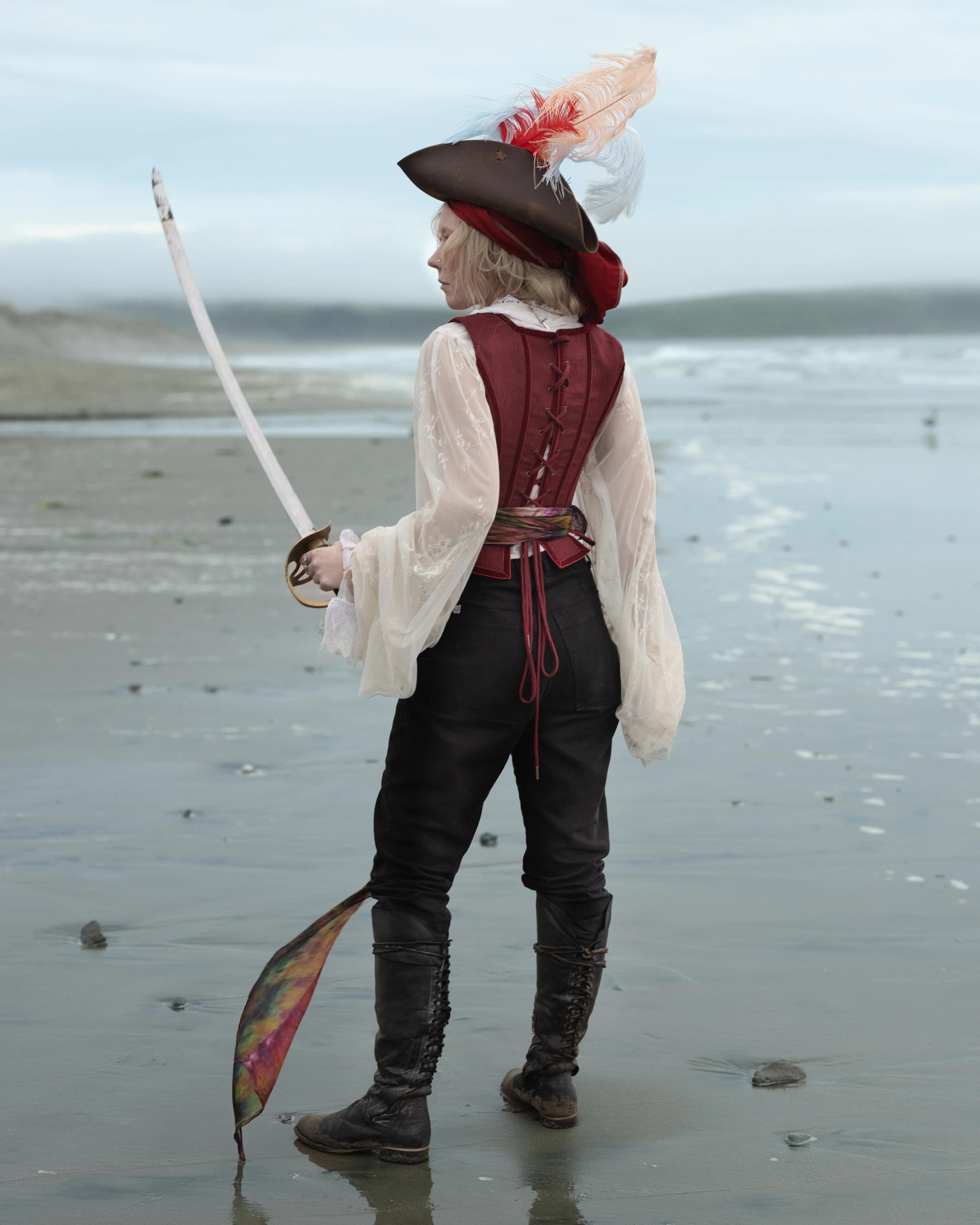 Red Pirate Doublet - Image 12